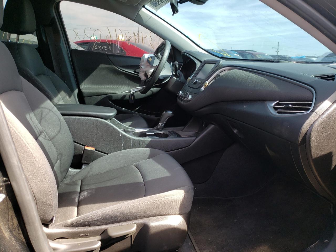 Photo 5 from auction – 2017 CHEVROLET MALIBU LS with VIN 1G1ZC5ST6HF102343