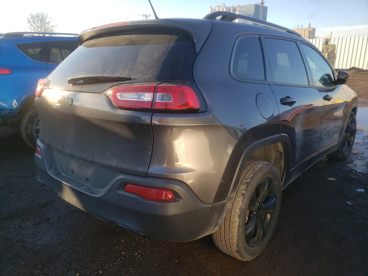 Photo 4 from auction – 2017 JEEP CHEROKEE S with VIN 1C4PJLAB2HW643374