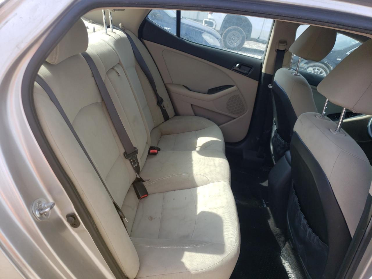 Photo 6 from auction – 2012 KIA OPTIMA LX with VIN 5XXGM4A78CG032770
