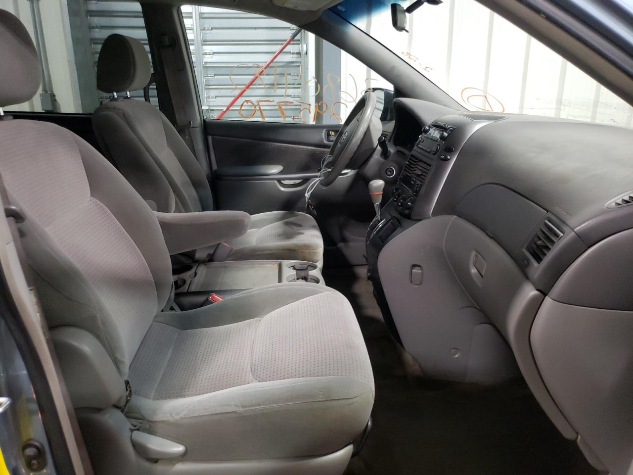 Photo 5 from auction – 2006 TOYOTA SIENNA CE with VIN 5TDZA23C16S490931