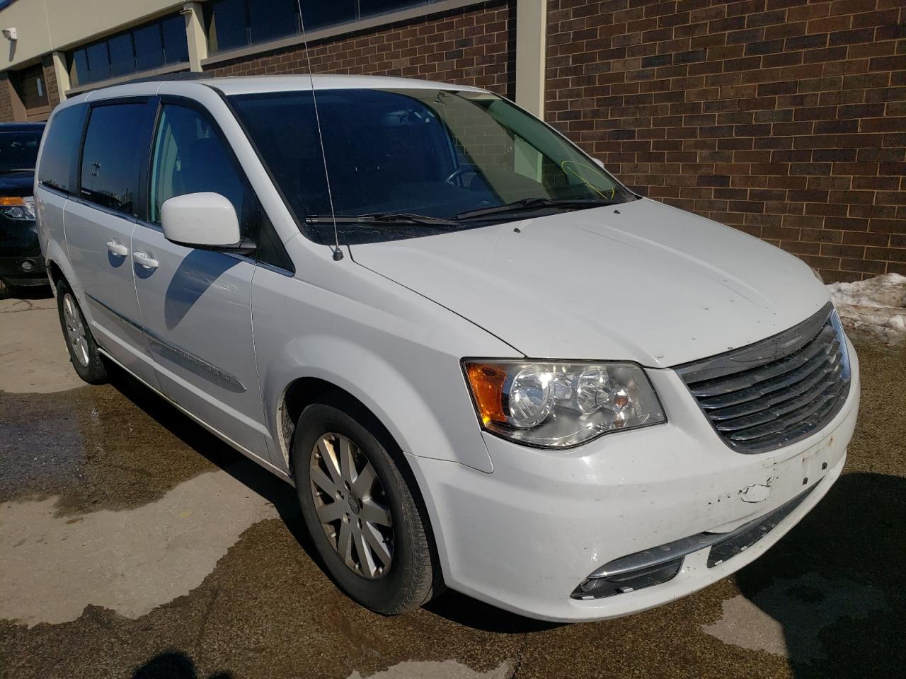 CHRYSLER TOWN & COU 2014 with VIN 2C4RC1BG5ER124387 - Photo from auction
