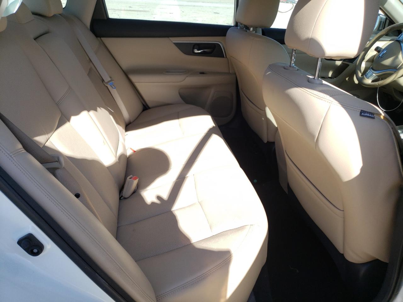 Photo 6 from auction – 2016 NISSAN ALTIMA 2.5 with VIN 1N4AL3AP7GC294357