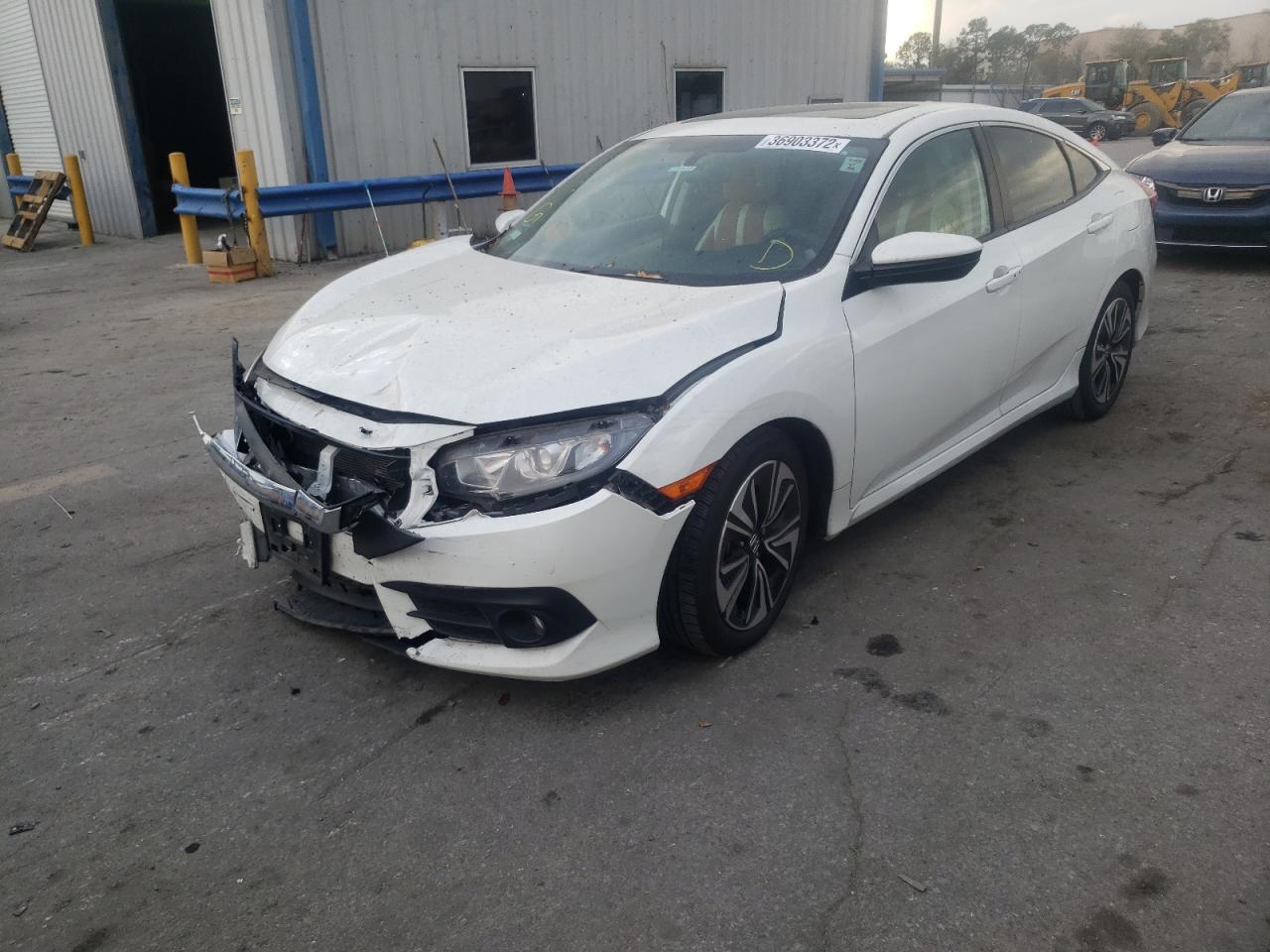 Photo 2 from auction – 2017 HONDA CIVIC EX with VIN 19XFC1F34HE209009