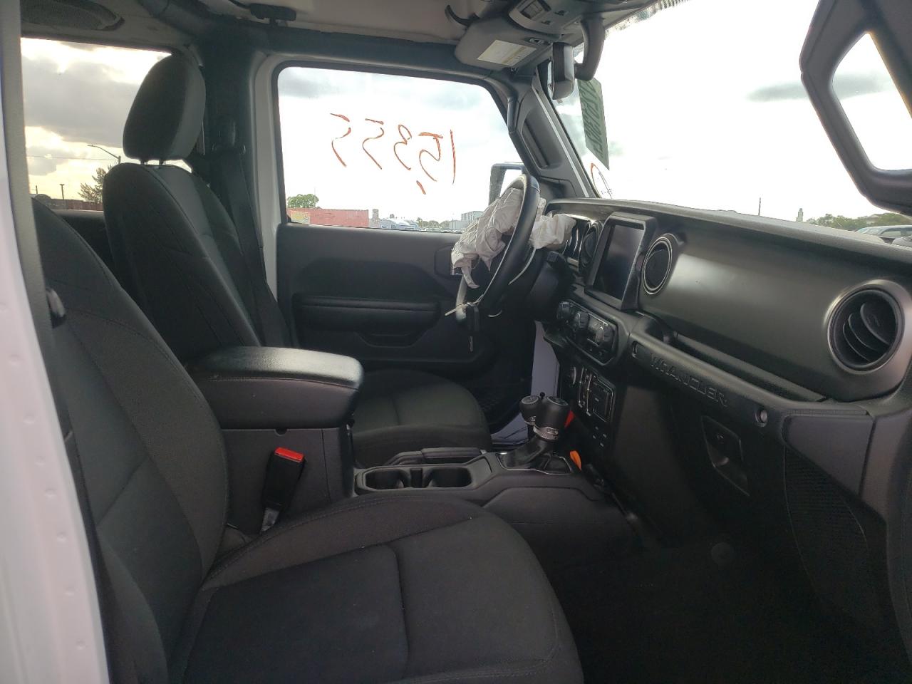 Photo 5 from auction – 2021 JEEP WRANGLER U with VIN 1C4HJXDN1MW736995