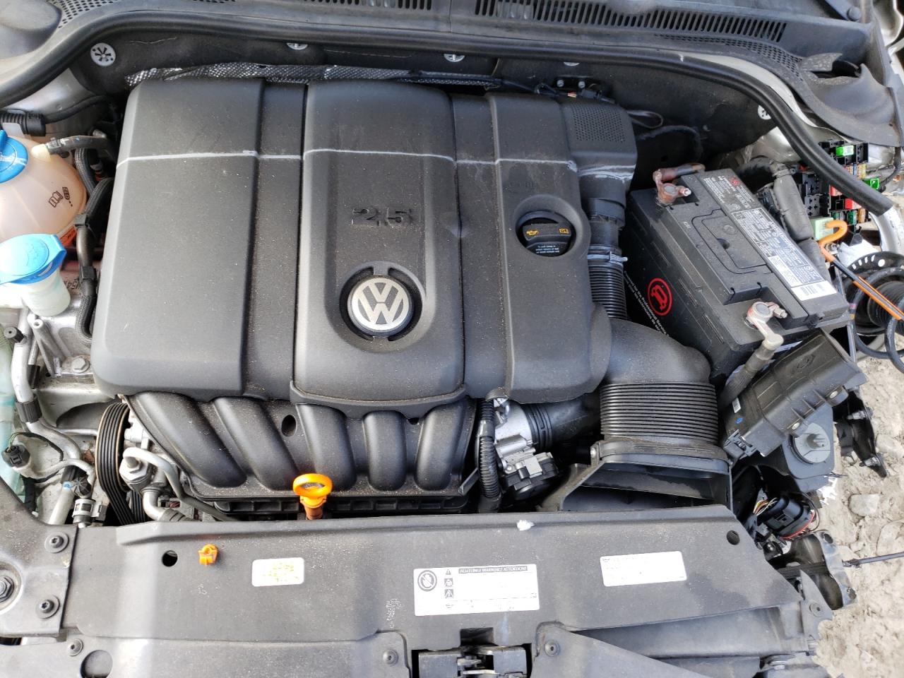 Photo 7 from auction – 2012 VOLKSWAGEN JETTA SE with VIN 3VWDP7AJ8CM472703