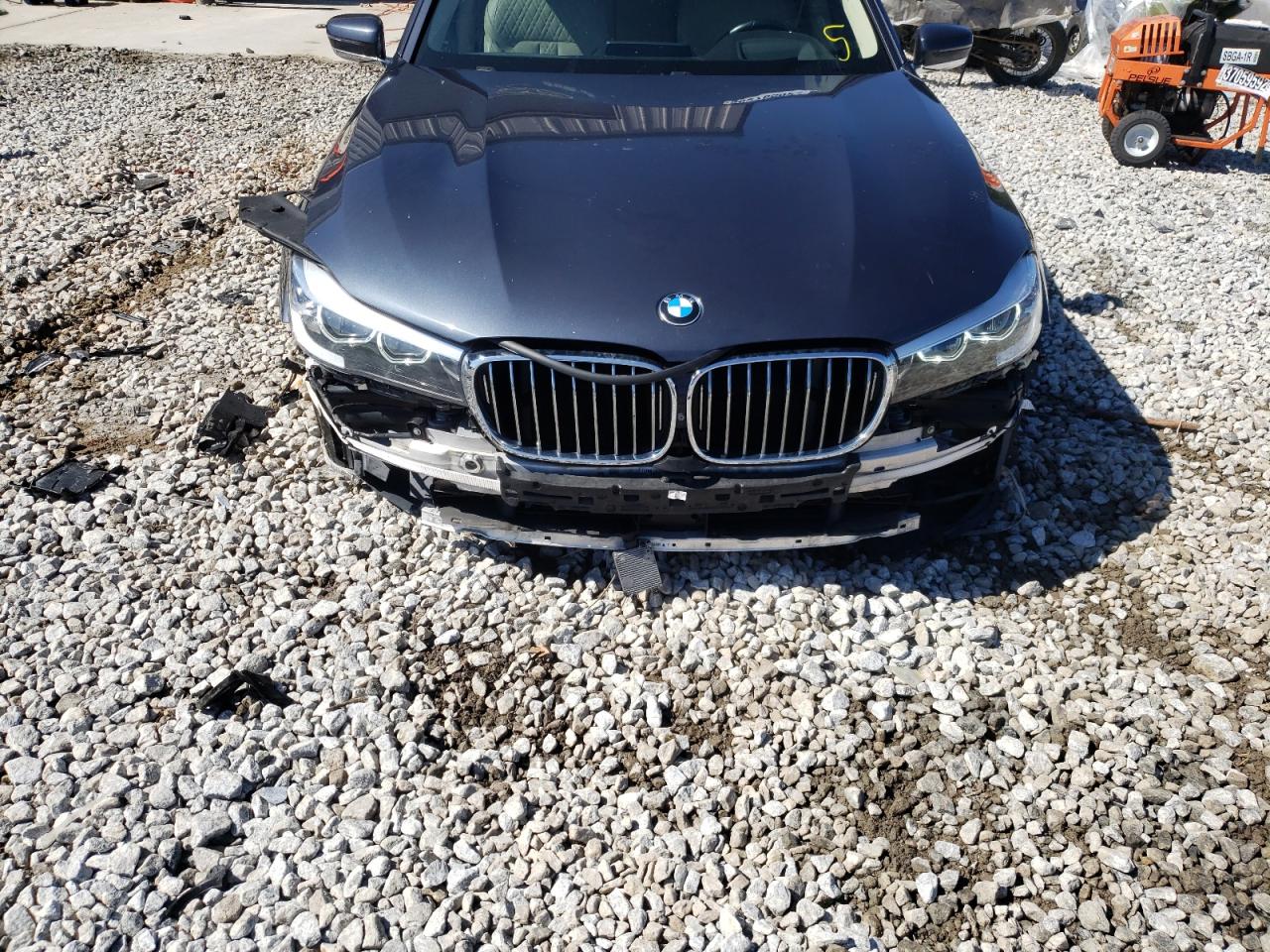 Photo 9 from auction – 2016 BMW 740 I with VIN WBA7E2C59GGD99964