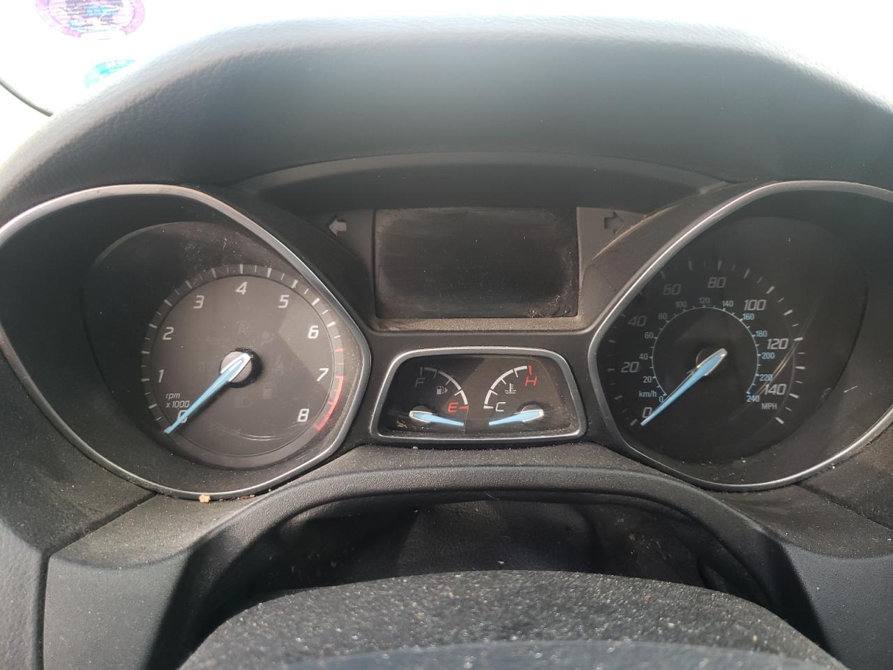Foto 8 de la subasta – 2014 FORD FOCUS SE con VIN 1FADP3K27EL307741