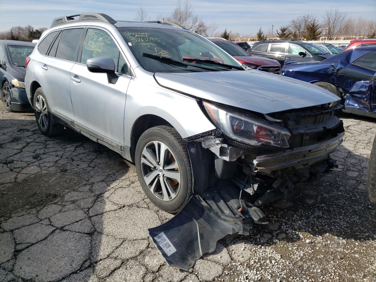 SUBARU OUTBACK 2. 2018 with VIN 4S4BSAKCXJ3376295 - Photo from auction