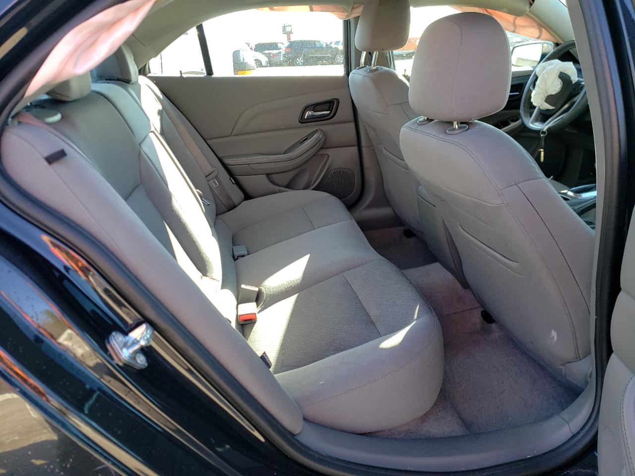 Photo 6 from auction – 2015 CHEVROLET MALIBU LS with VIN 1G11B5SL7FF340991