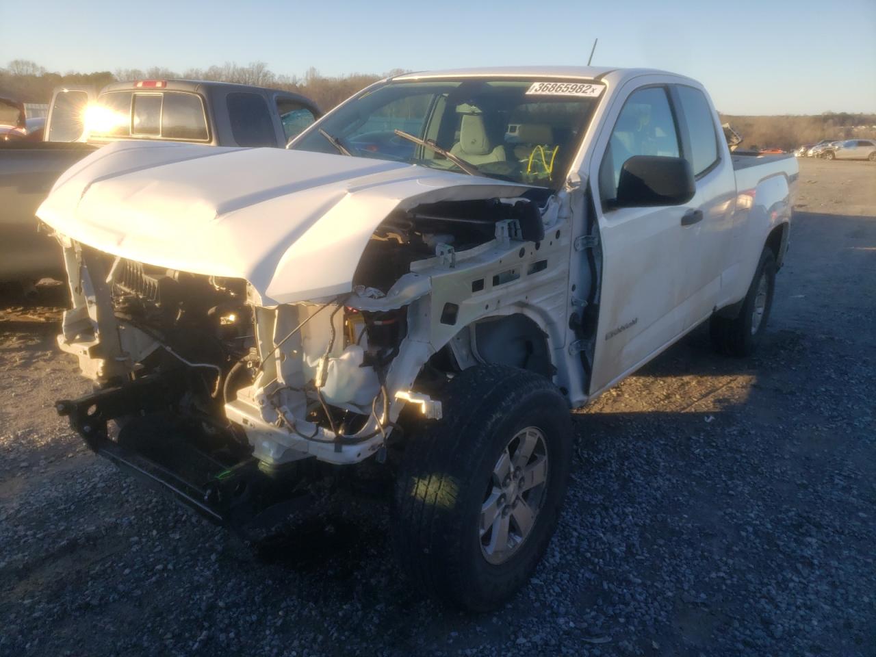 Photo 2 from auction – 2018 GMC CANYON with VIN 1GTH5BEAXJ1135919