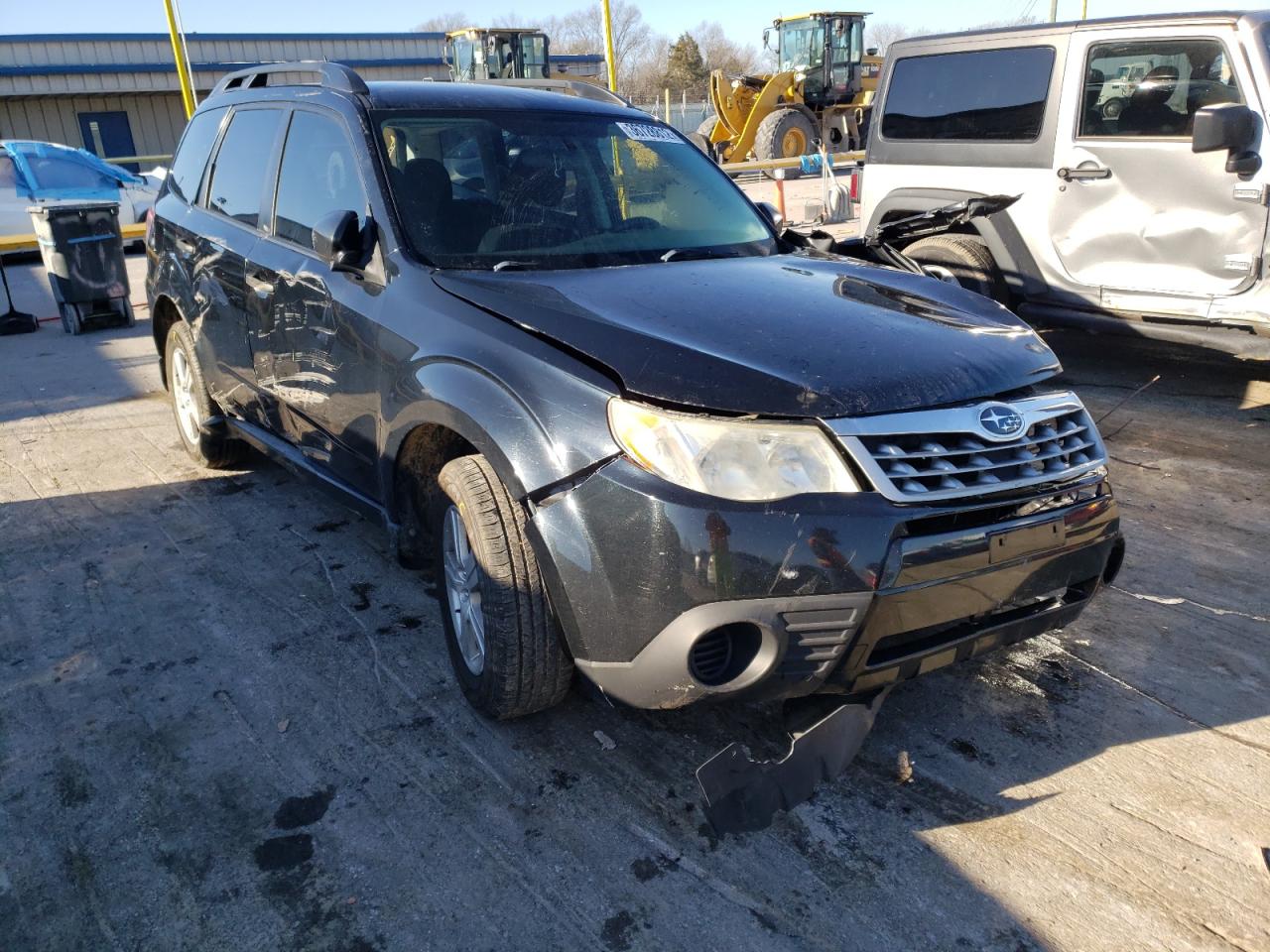 SUBARU FORESTER 2 2013 with VIN JF2SHABC5DH418643 - Photo from auction