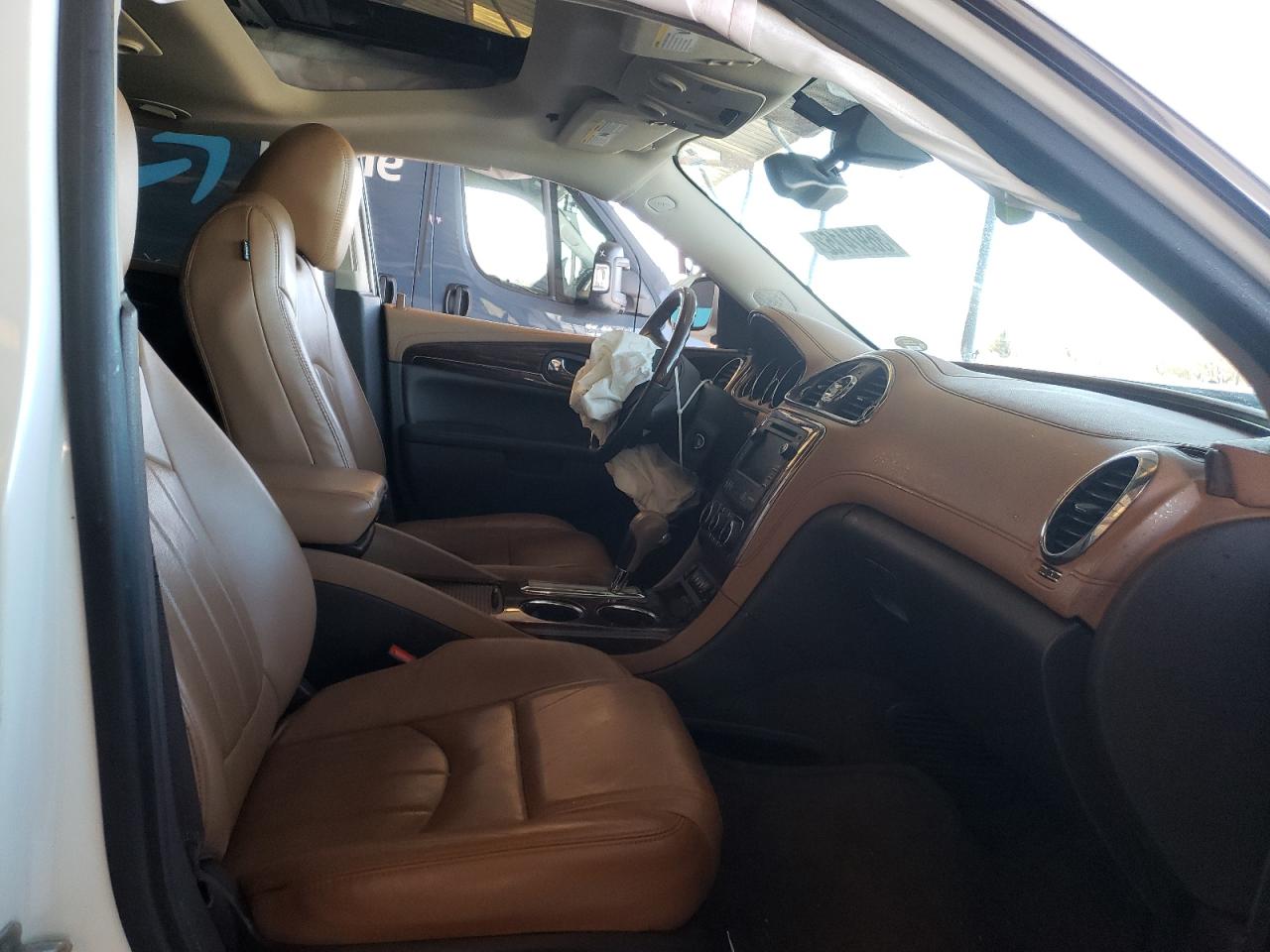 Photo 5 from auction – 2015 BUICK ENCLAVE with VIN 5GAKRCKDXFJ101857