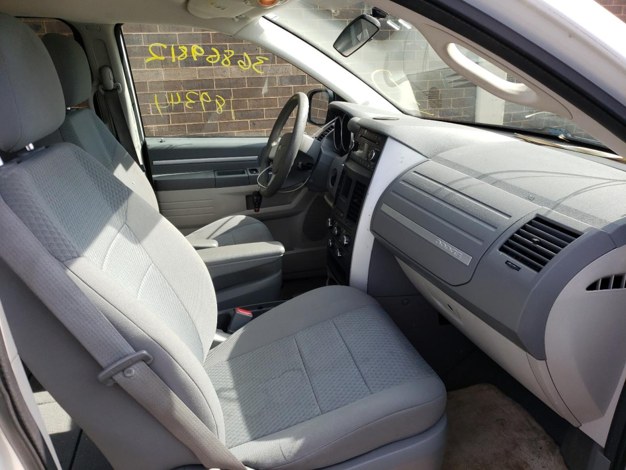 Photo 5 from auction – 2010 DODGE GRAND CARA with VIN 2D4RN4DE5AR498213
