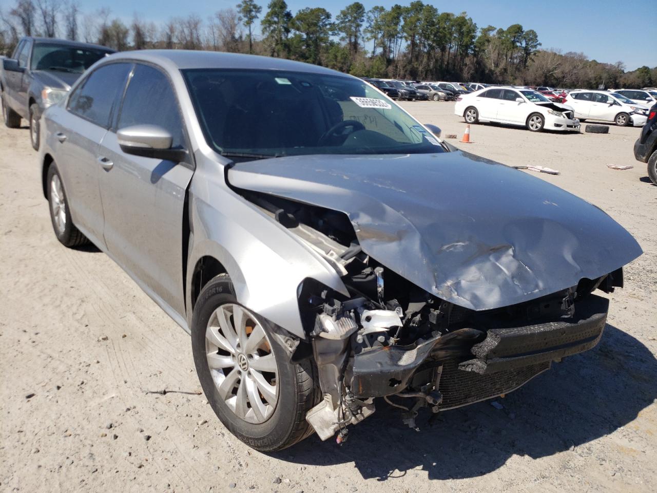 Photo 1 from auction – 2012 VOLKSWAGEN PASSAT S with VIN 1VWAP7A34CC107280