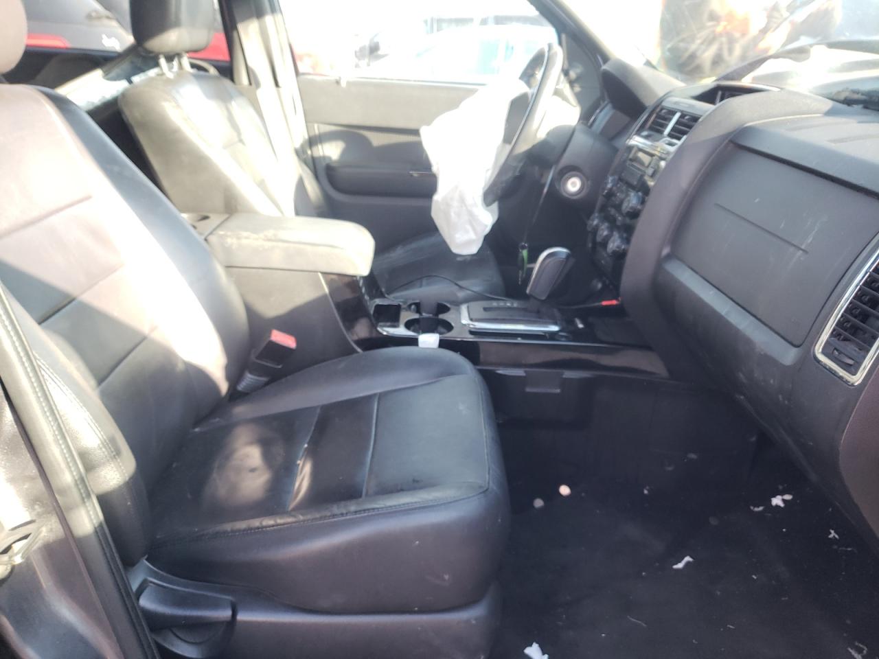 Photo 5 from auction – 2010 FORD ESCAPE LIM with VIN 1FMCU9EG6AKD08514