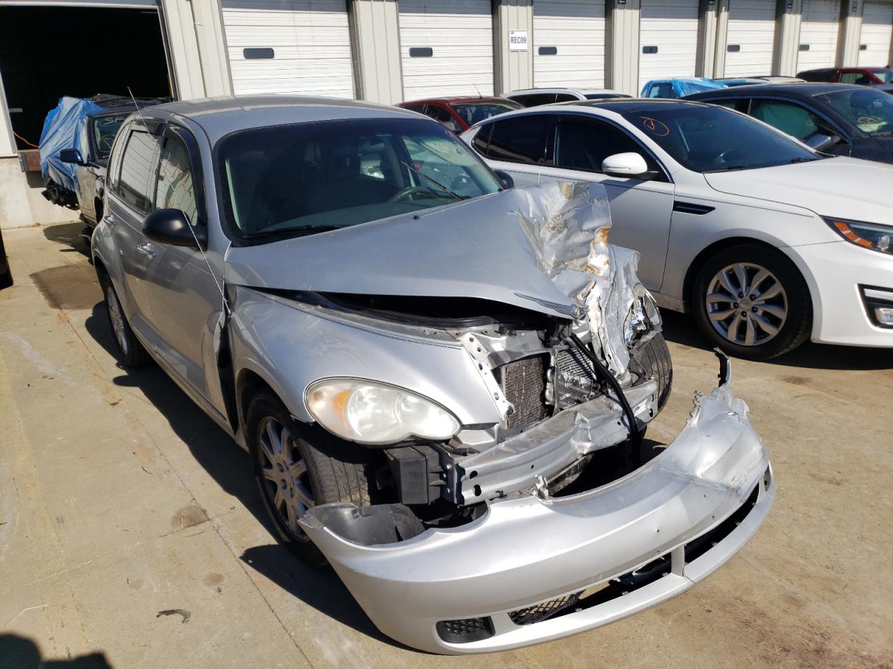 CHRYSLER PT CRUISER 2007 with VIN 3A4FY58B17T526537 - Photo from auction