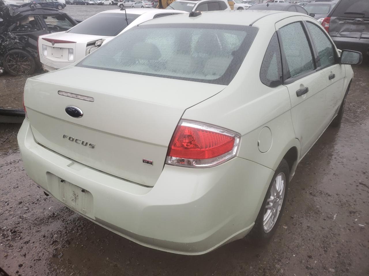 Photo 4 from auction – 2011 FORD FOCUS SE with VIN 1FAHP3FN5BW118361