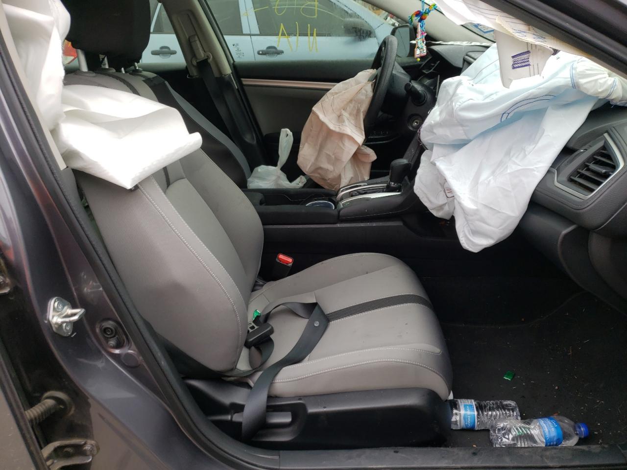 Photo 5 from auction – 2018 HONDA CIVIC LX with VIN 19XFC2F54JE018199