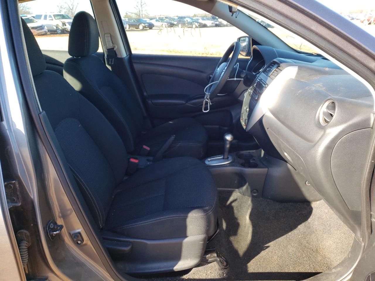 Photo 5 from auction – 2016 NISSAN VERSA S with VIN 3N1CN7AP4GL859806