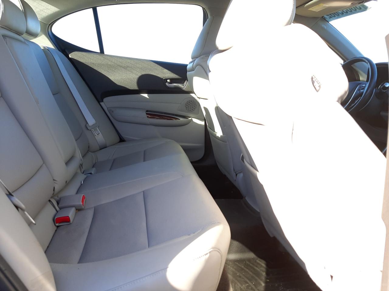 Photo 6 from auction – 2015 ACURA TLX ADVANC with VIN 19UUB2F76FA005770