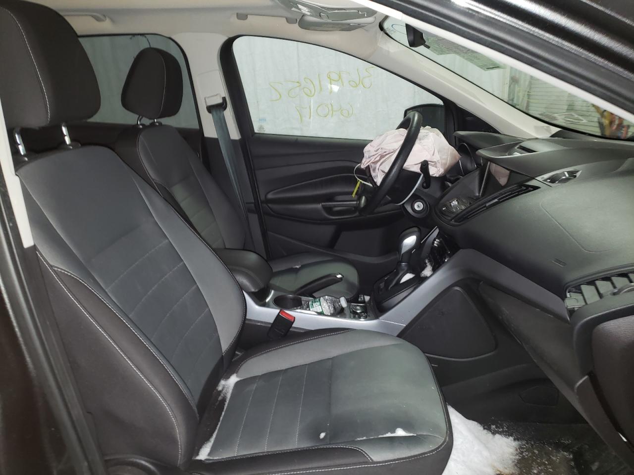 Photo 5 from auction – 2016 FORD ESCAPE SE with VIN 1FMCU9GX9GUA50077