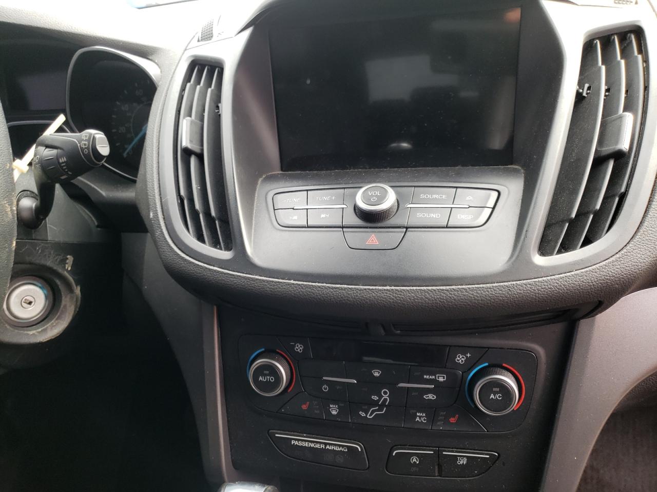 Photo 9 from auction – 2018 FORD ESCAPE SEL with VIN 1FMCU9HD3JUD18486