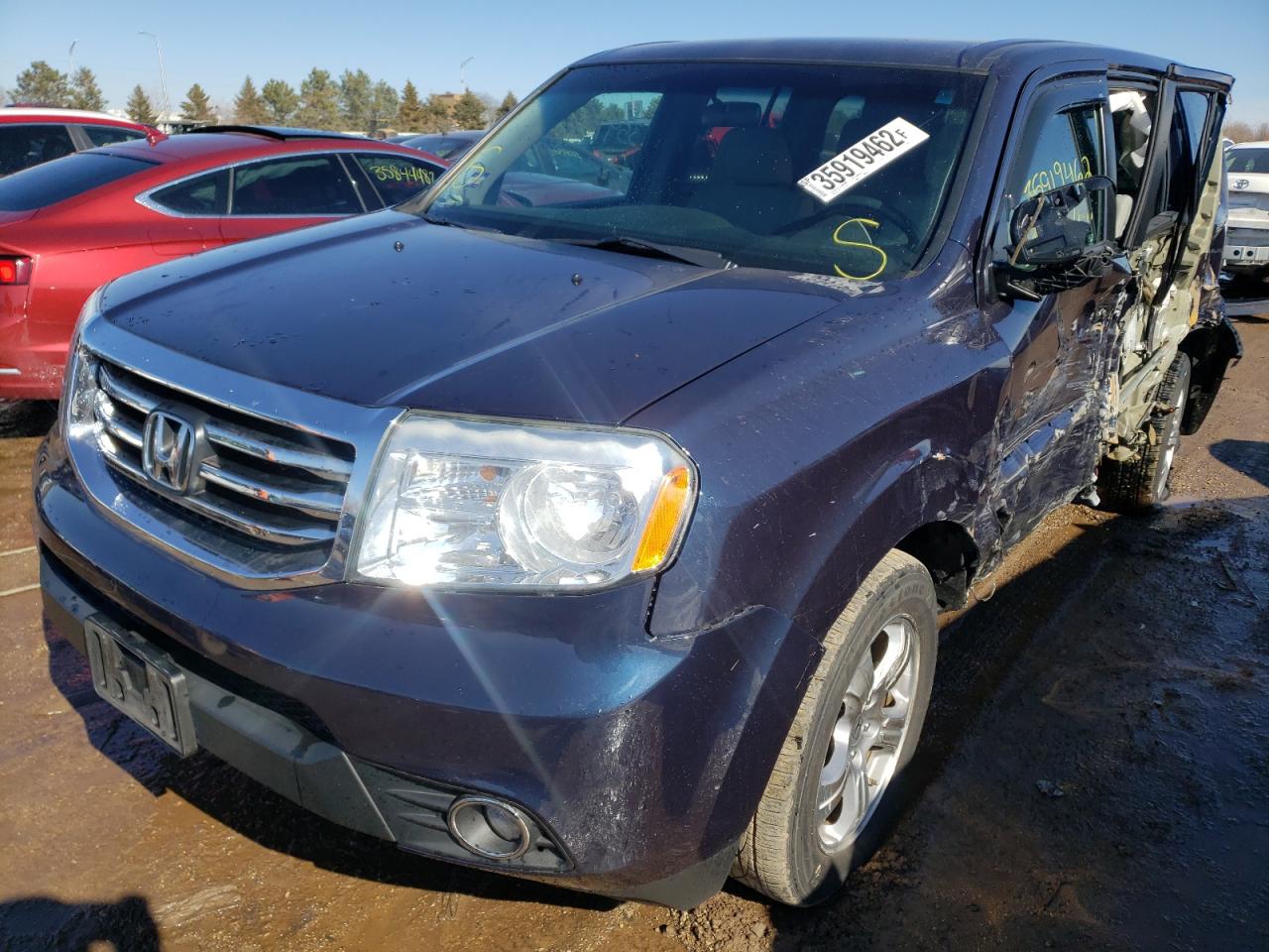 Photo 2 from auction – 2012 HONDA PILOT EX with VIN 5FNYF4H44CB031547