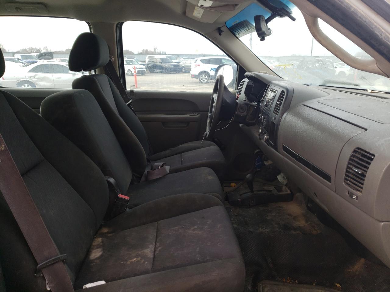 Photo 5 from auction – 2011 CHEVROLET SILVERADO with VIN 3GCPKPEA0BG395301