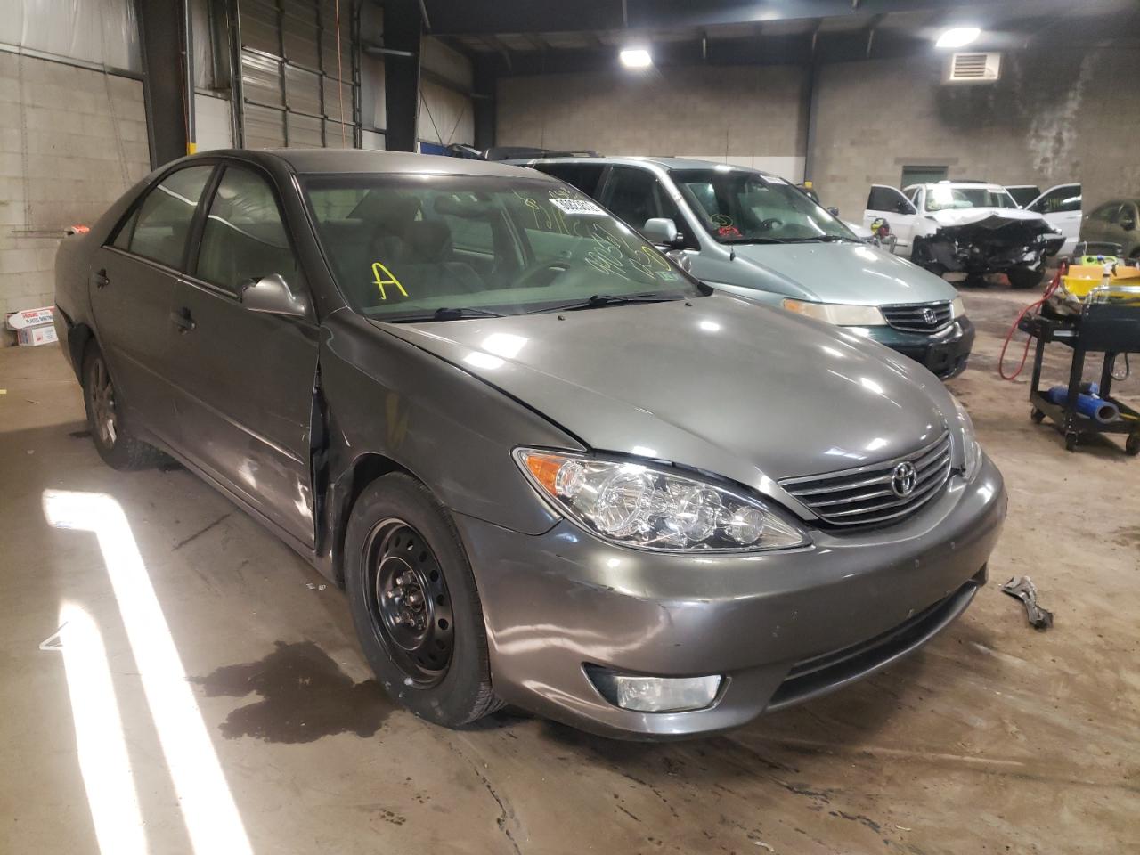 Photo 1 from auction – 2005 TOYOTA CAMRY LE with VIN 4T1BE30K15U990567