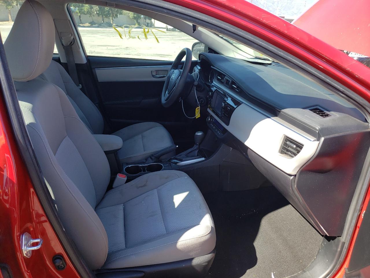Photo 5 from auction – 2016 TOYOTA COROLLA L with VIN 5YFBURHE1GP425003