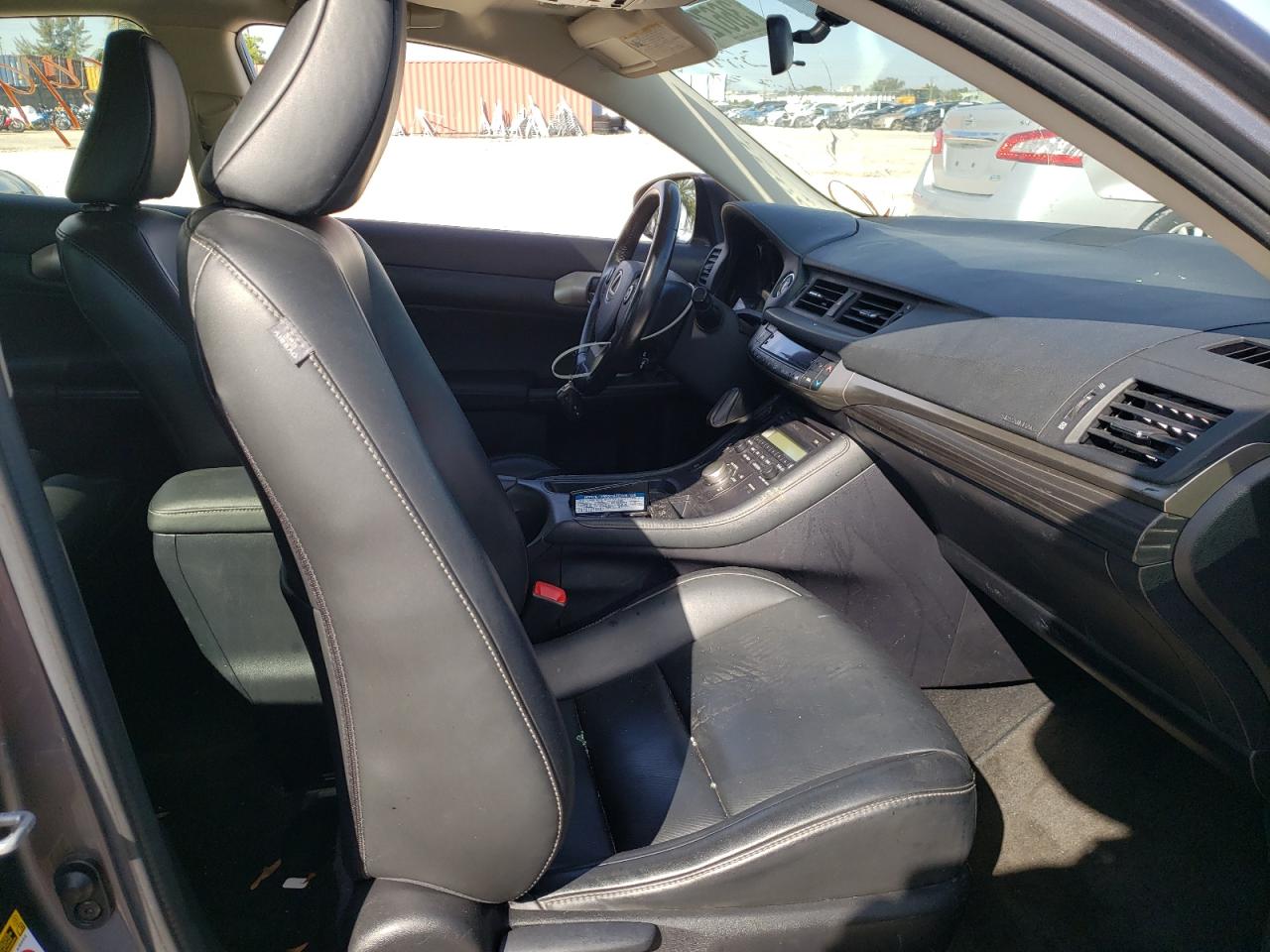 Photo 5 from auction – 2015 LEXUS CT 200 with VIN JTHKD5BH2F2233841