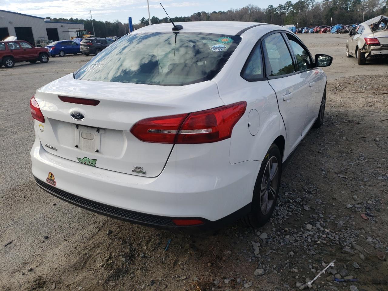 Photo 4 from auction – 2018 FORD FOCUS SE with VIN 1FADP3FE6JL201893