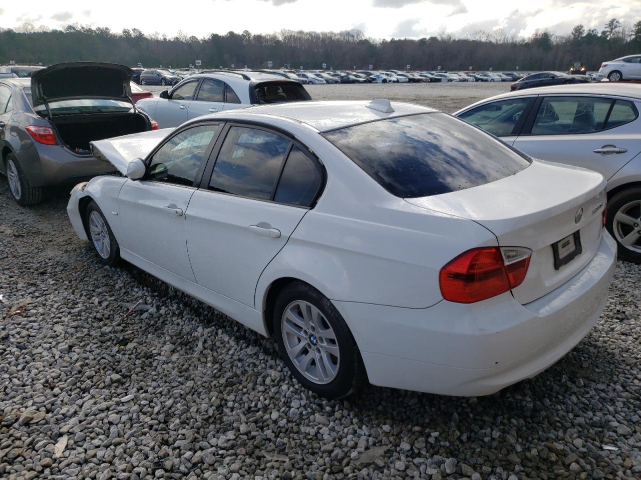 Photo 3 from auction – 2007 BMW 328 XI with VIN WBAVC93577KX55599