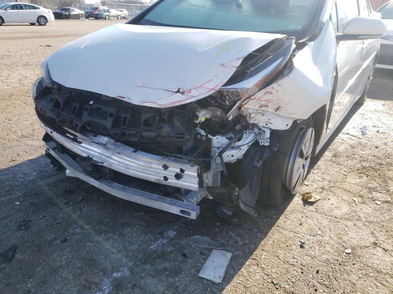 Photo 9 from auction – 2017 TOYOTA PRIUS with VIN JTDKARFU4H3536237