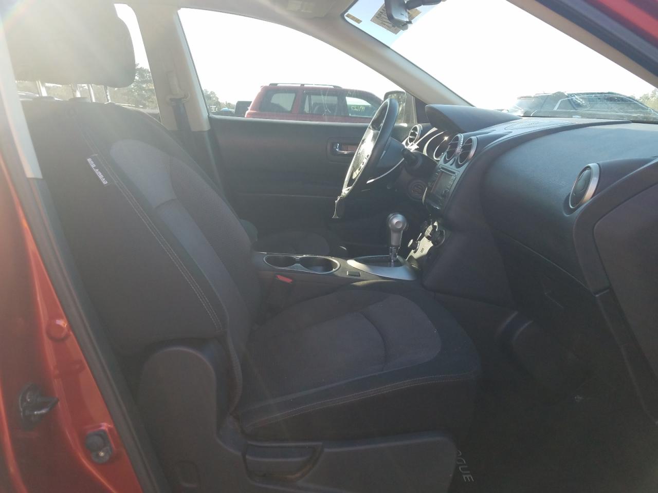 Photo 5 from auction – 2012 NISSAN ROGUE S with VIN JN8AS5MT0CW268861