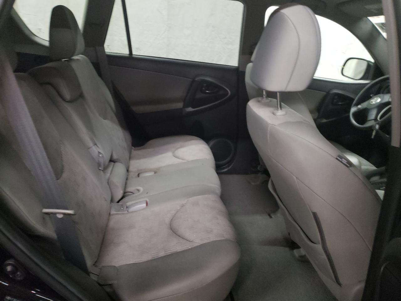Photo 6 from auction – 2012 TOYOTA RAV4 with VIN 2T3BF4DV7CW217971