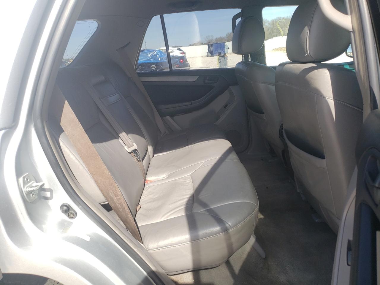 Photo 6 from auction – 2003 TOYOTA 4RUNNER SR with VIN JTEZU14R730003620