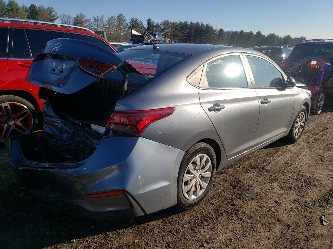 Photo 4 from auction – 2019 HYUNDAI ACCENT SE with VIN 3KPC24A30KE039057
