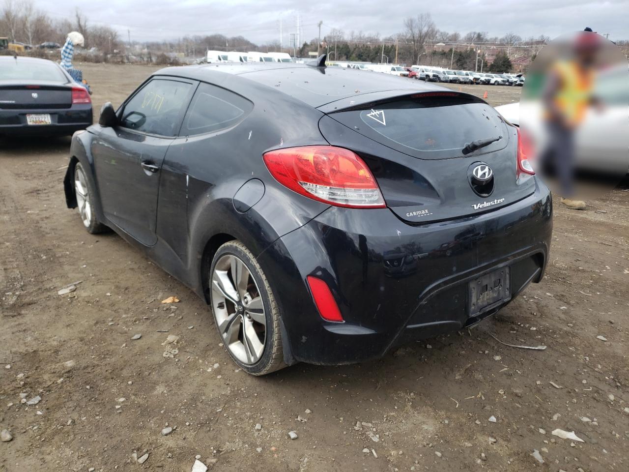 Photo 3 from auction – 2013 HYUNDAI VELOSTER with VIN KMHTC6AD3DU179489