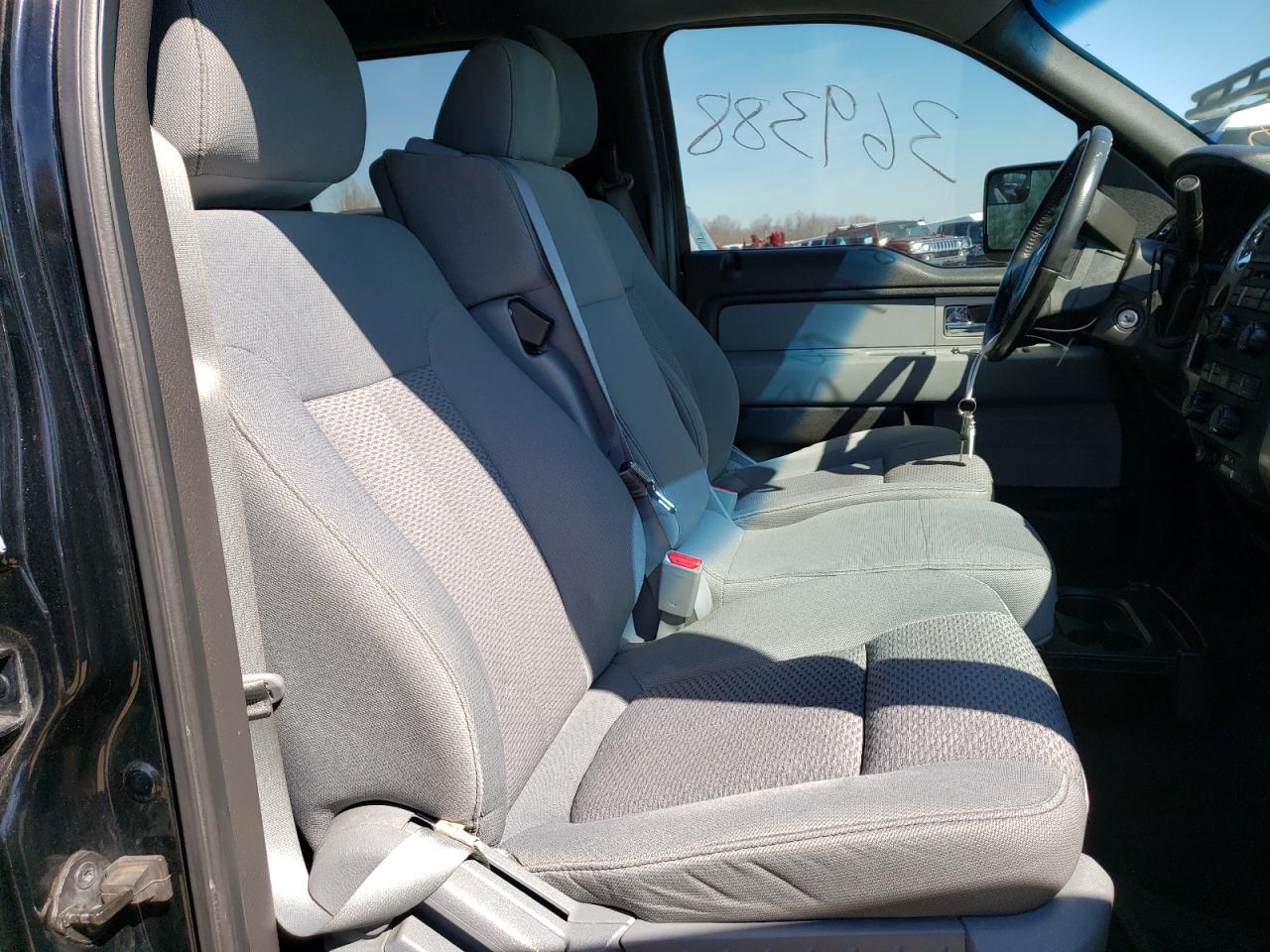 Photo 5 from auction – 2011 FORD F150 SUPER with VIN 1FTEW1CM2BFD06321
