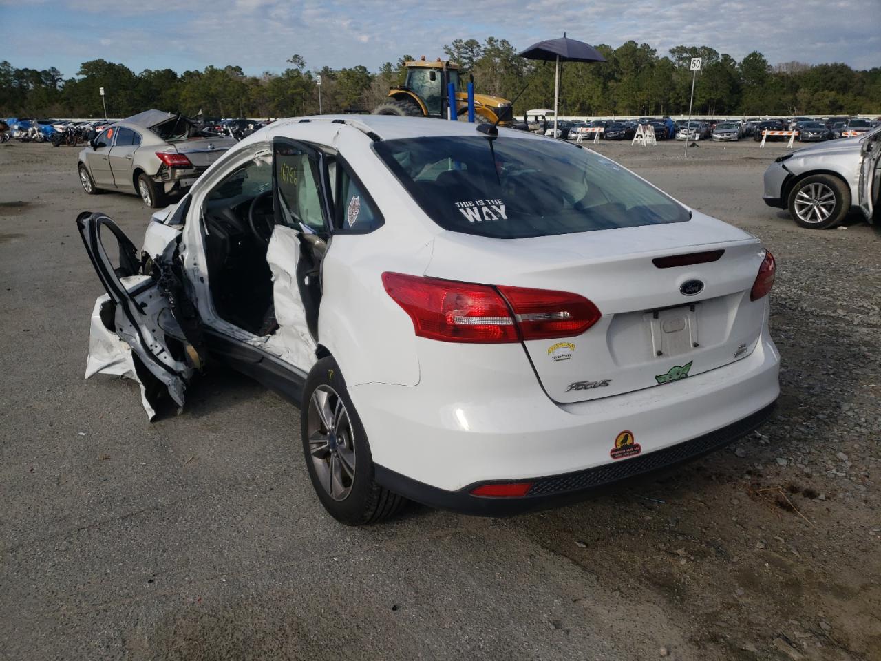 Photo 3 from auction – 2018 FORD FOCUS SE with VIN 1FADP3FE6JL201893