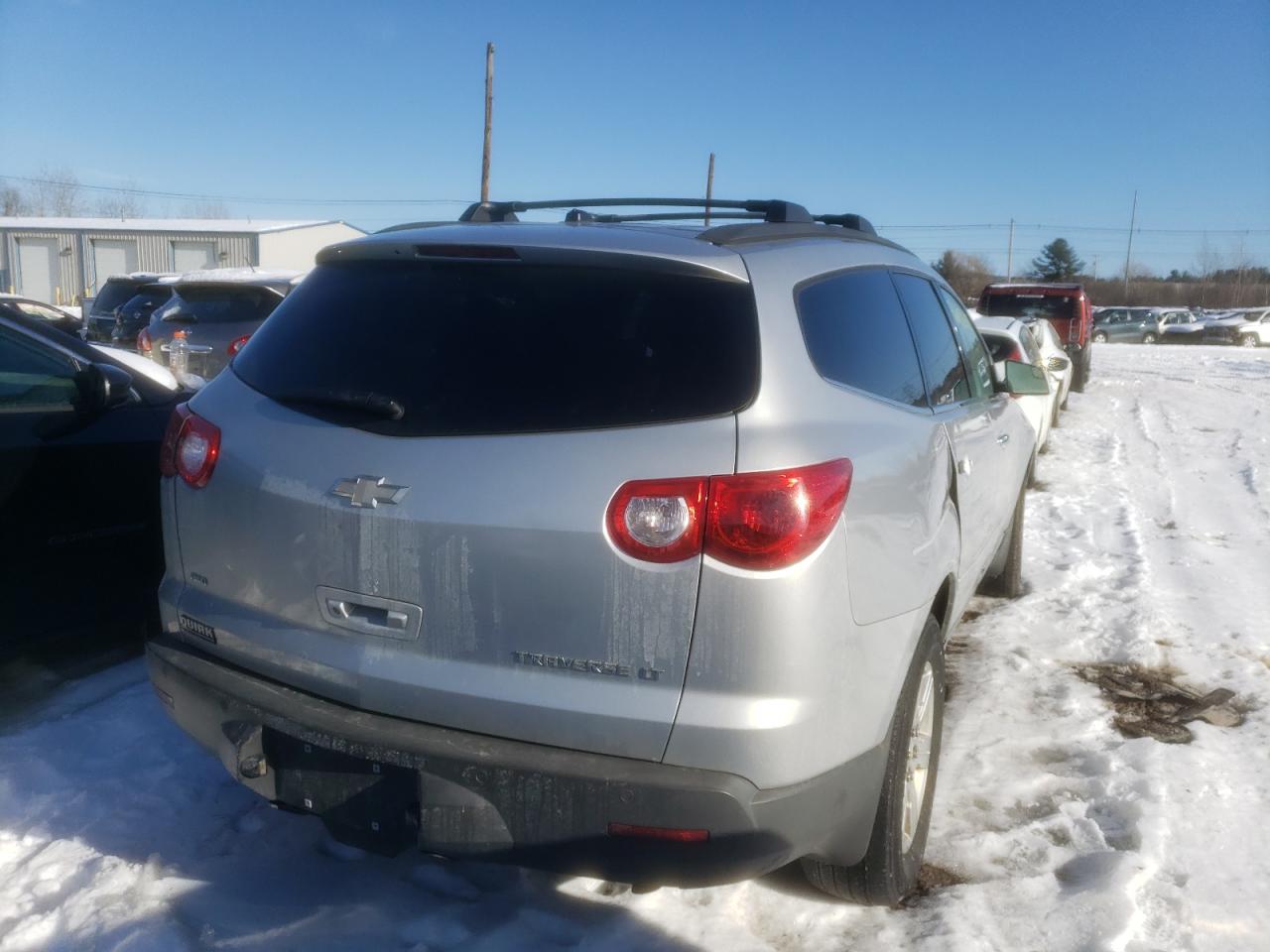 Photo 4 from auction – 2011 CHEVROLET TRAVERSE L with VIN 1GNKVGED6BJ214929