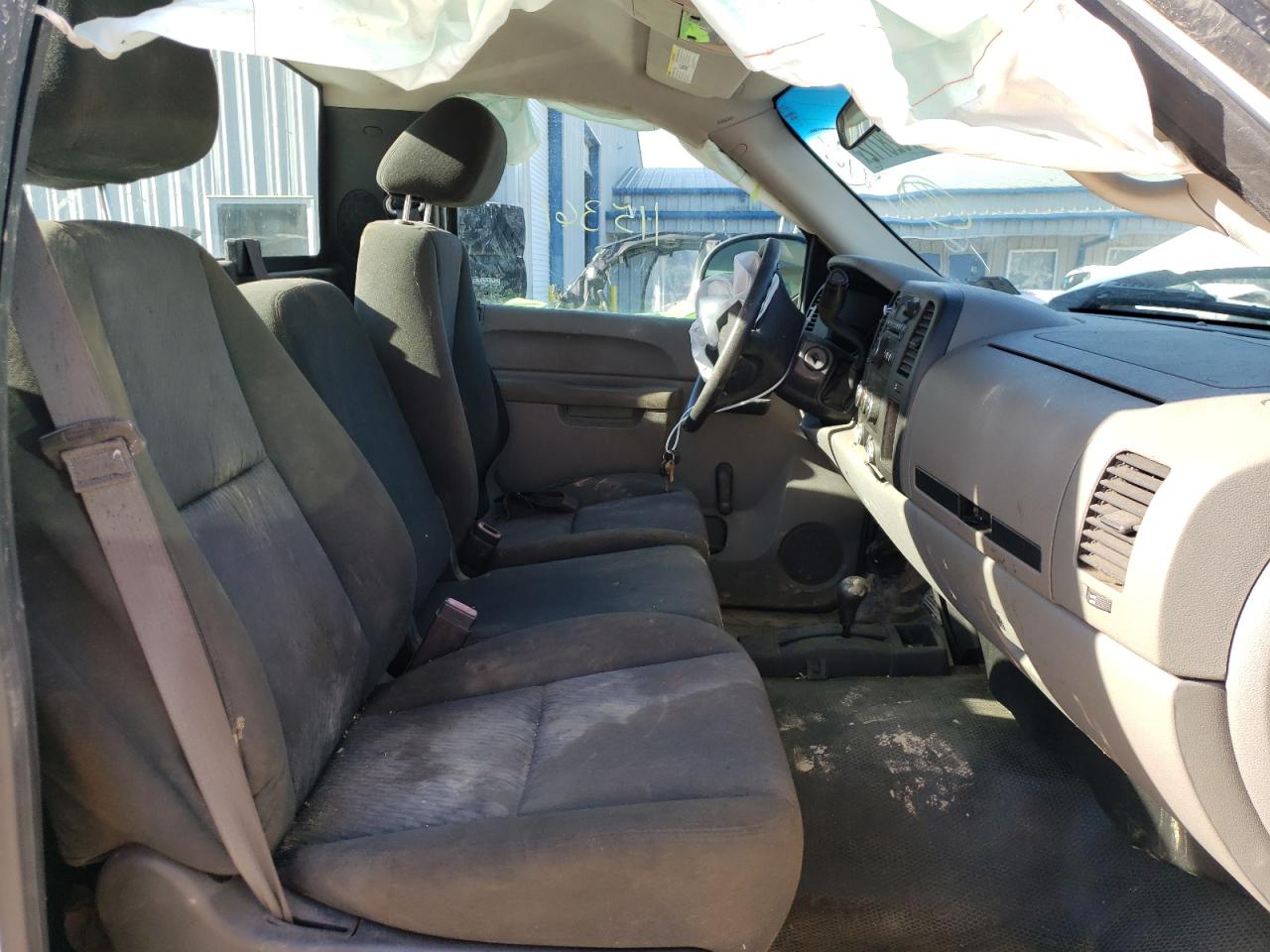 Photo 5 from auction – 2013 CHEVROLET SILVERADO with VIN 1GCNKPE06DZ146938