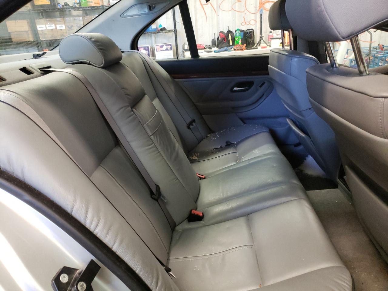 Photo 6 from auction – 2001 BMW 530 I AUTO with VIN WBADT63471CF12154