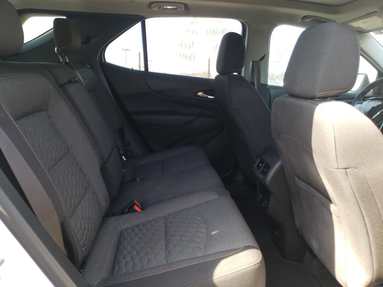 Photo 6 from auction – 2018 CHEVROLET EQUINOX LT with VIN 2GNAXJEV9J6130160