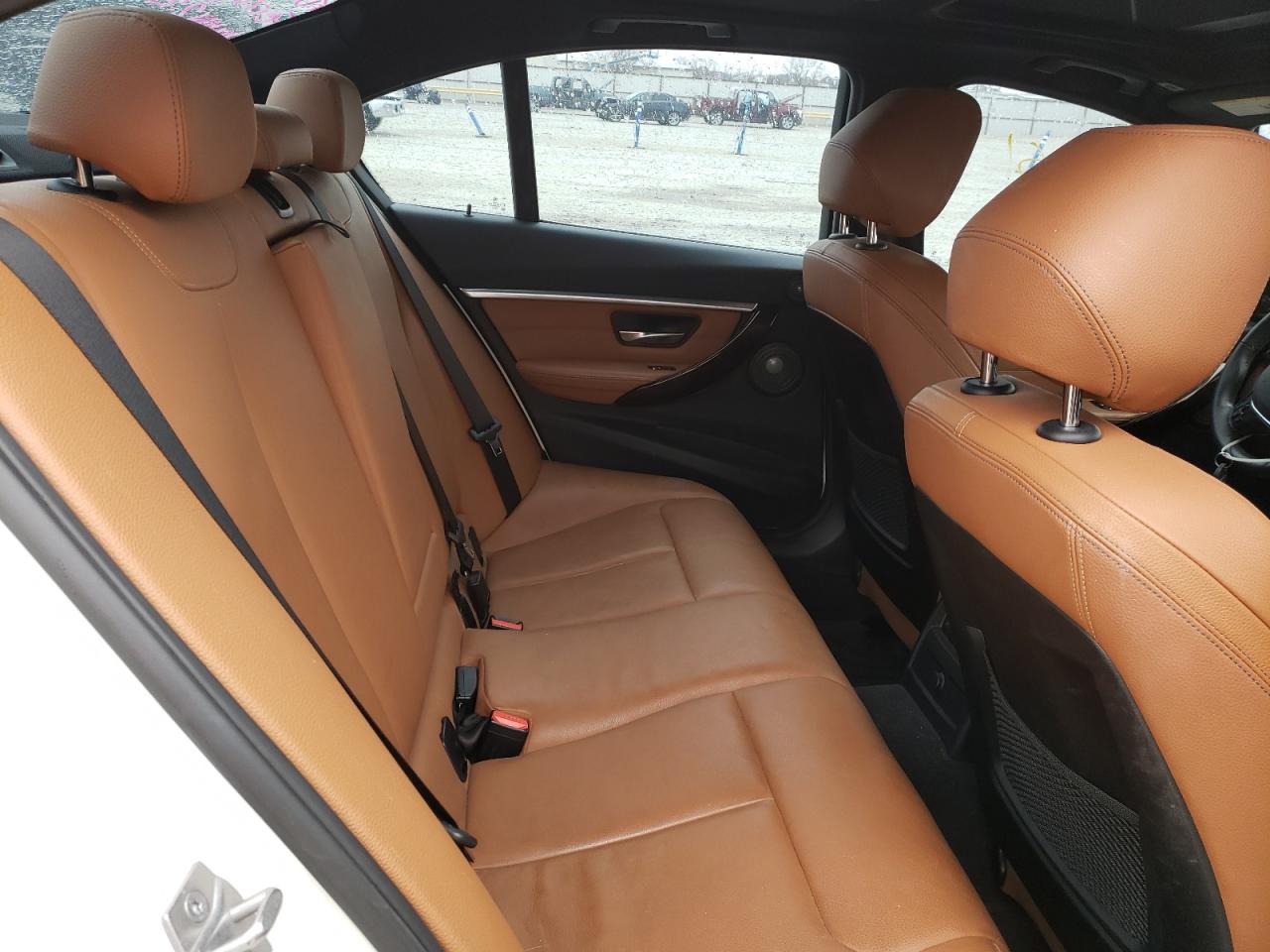 Photo 6 from auction – 2016 BMW 328 I SULE with VIN WBA8E9G57GNT43330