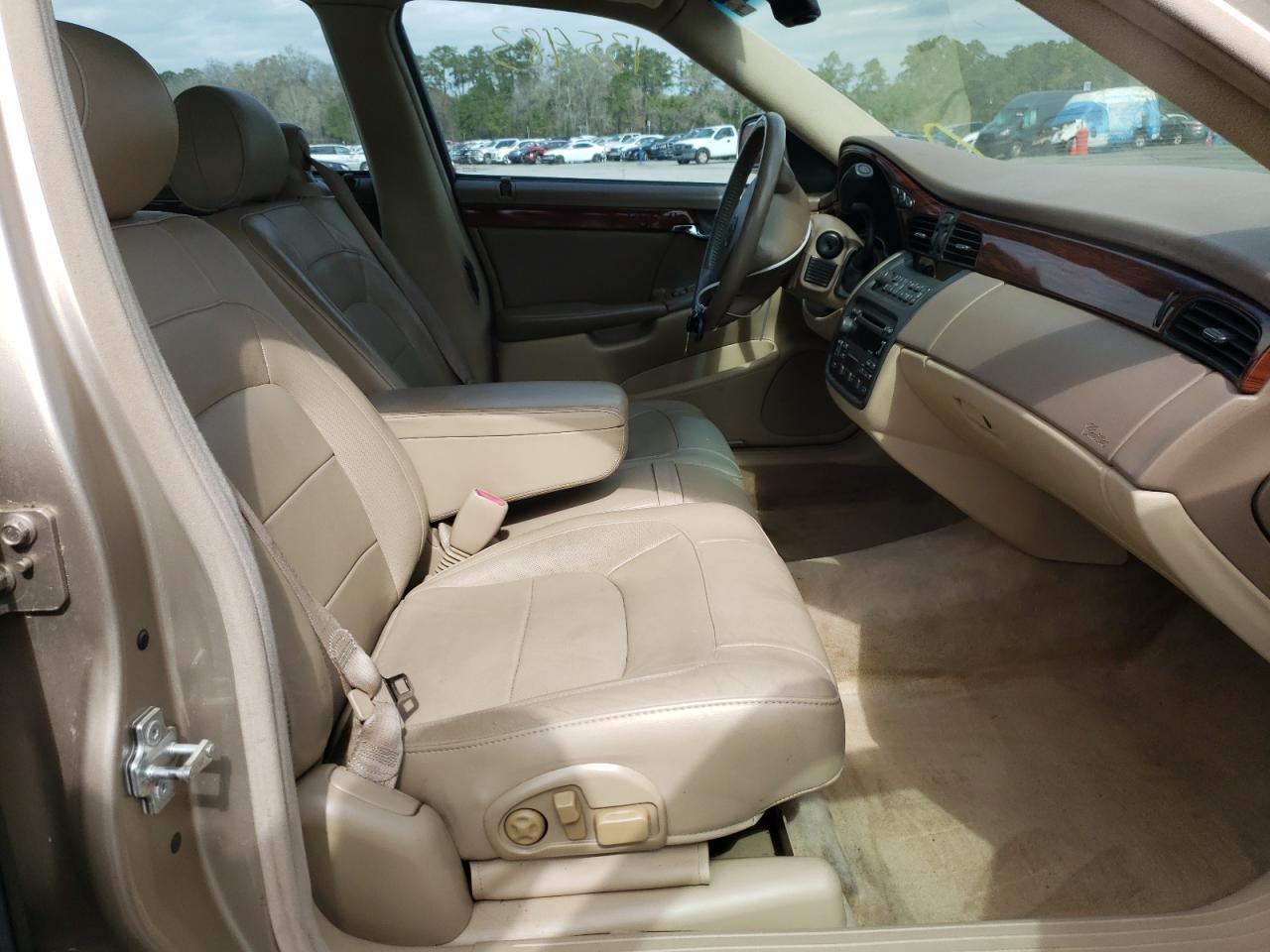 Photo 5 from auction – 2005 CADILLAC DEVILLE with VIN 1G6KD54YX5U191665
