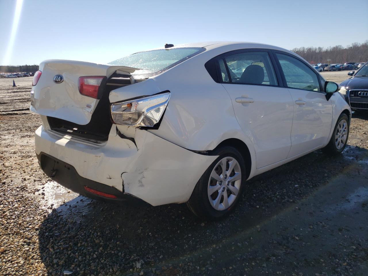 Photo 4 from auction – 2015 KIA RIO LX with VIN KNADM4A31F6491218