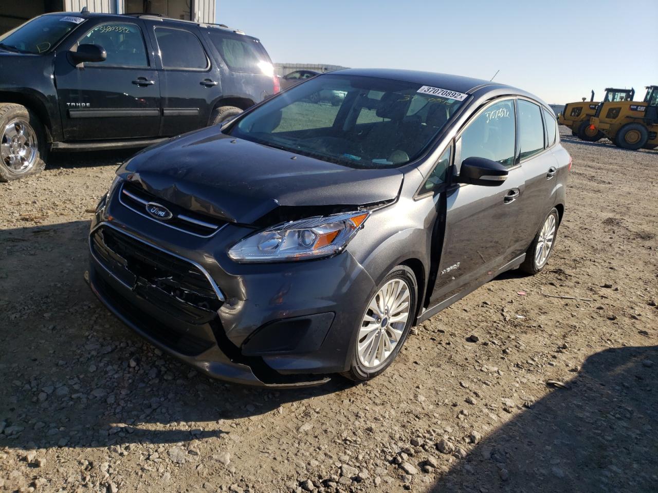Photo 2 from auction – 2017 FORD C-MAX SE with VIN 1FADP5AU5HL109579