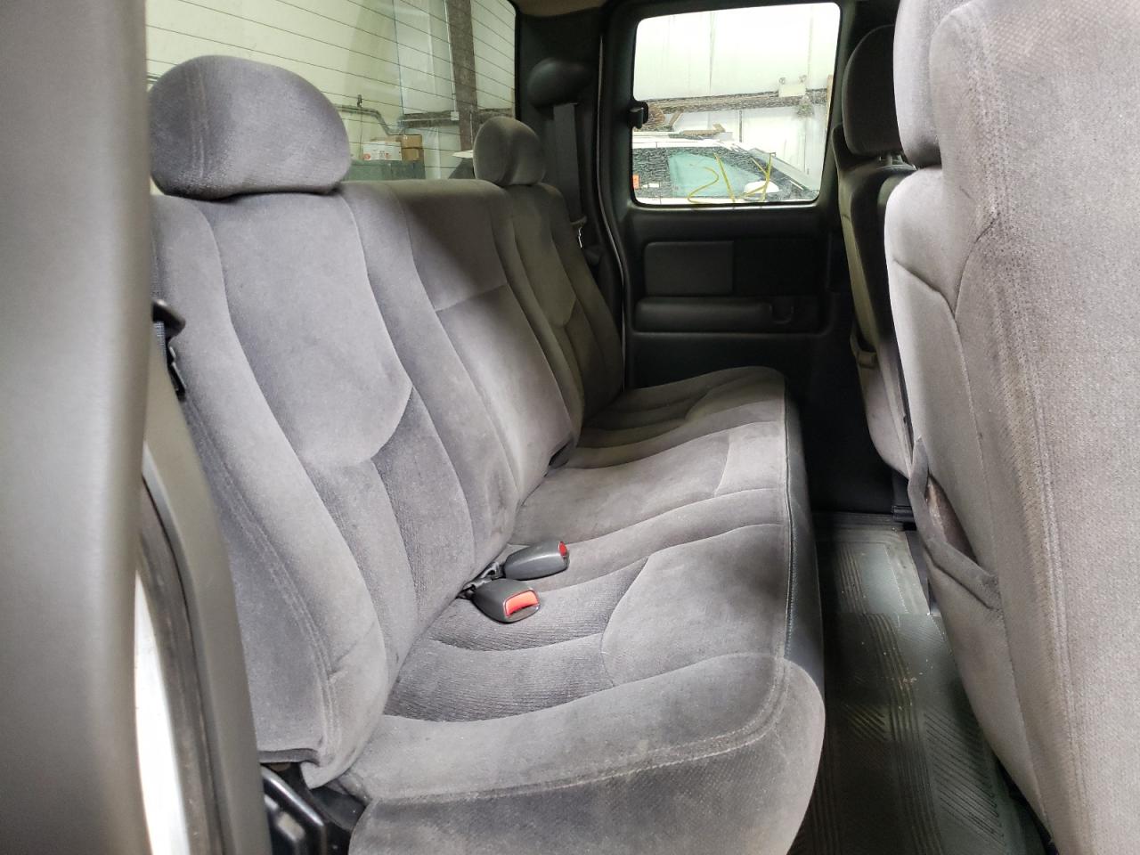 Photo 6 from auction – 2003 GMC NEW SIERRA with VIN 2GTEK19T031284399